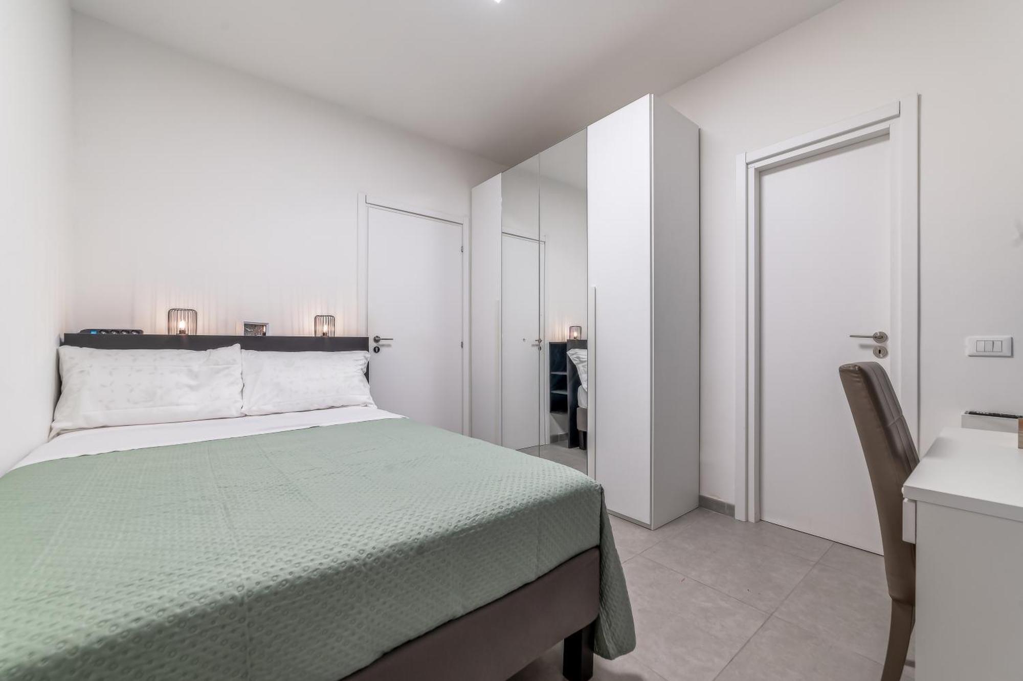 Cozy Enna Rooms - Metro Re Di Roma Esterno foto